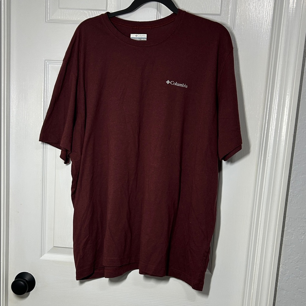 Columbia Burgundy Short Sleeve Tee